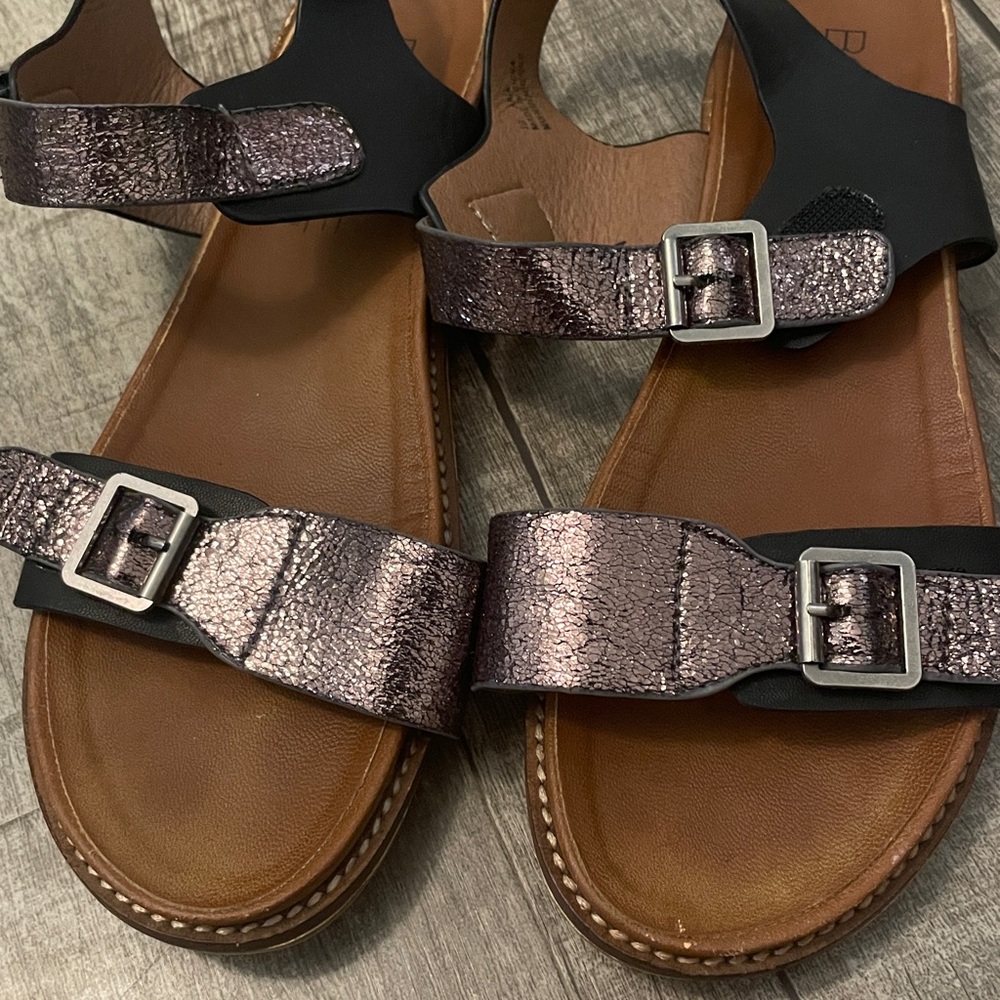 Corkys Black and Metallic Buckle Sandals size 10 - Picture 3 of 5